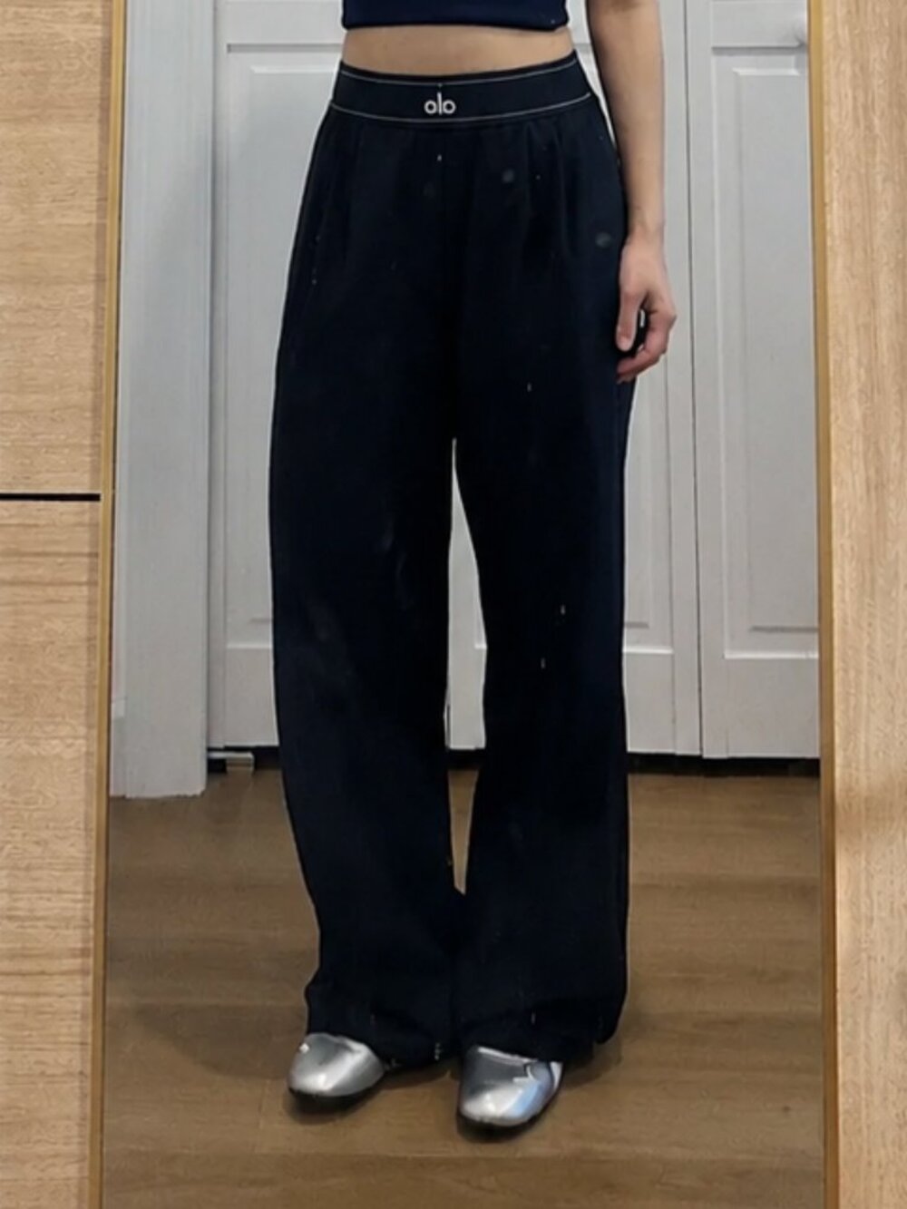 NWT โจ Alo Yoga Suit Up Trouser Black Regular 30" Inseam Wide Leg Pants ๐ค - Picture 9 of 9